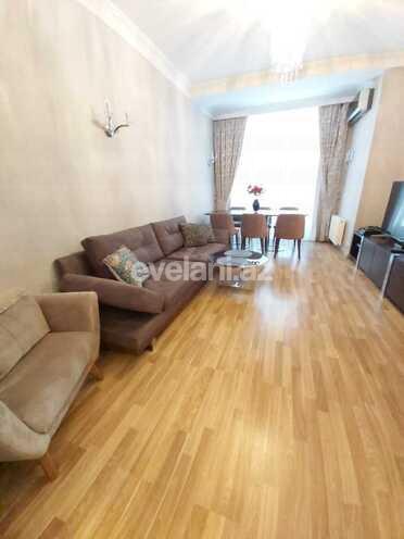 Satılır, yeni tikili, 2 otaqlı, 90 m², Azadlıq prospekti m.