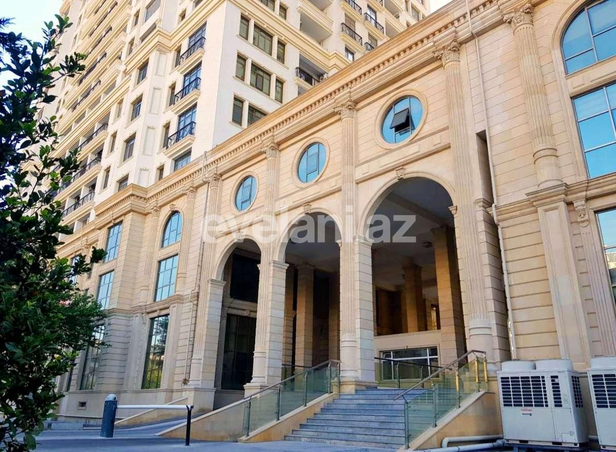 Satılır, yeni tikili, 3 otaqlı, 130 m², Elmlər Akademiyası m.