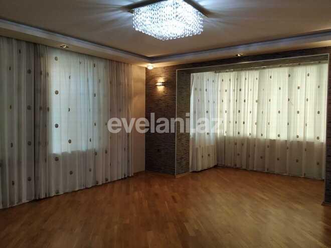 Продаётся, вторичка, 3-комнаты, 70 m², Сахил m.