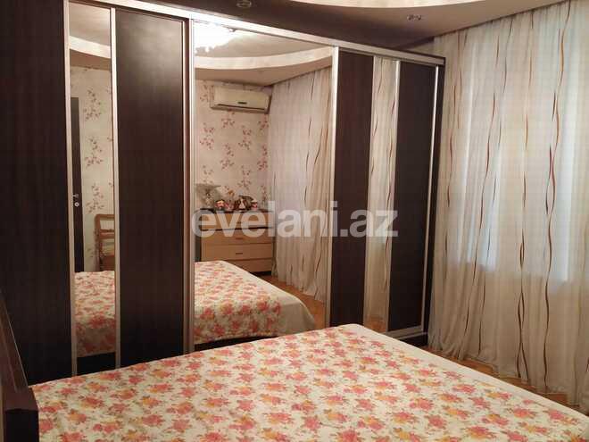 Продаётся, вторичка, 3-комнаты, 70 m², Сахил m.