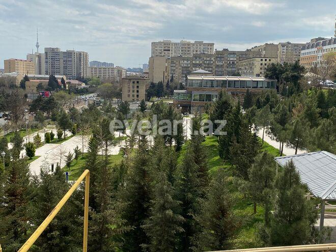 Продаётся, новостройка, 3-комнаты, 165 m², Элмляр Академиясы m.