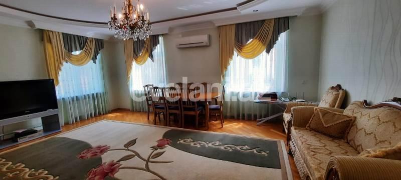 Satılır, həyət evi / bağ, 7 otaqlı, 320 m², Şağan q.