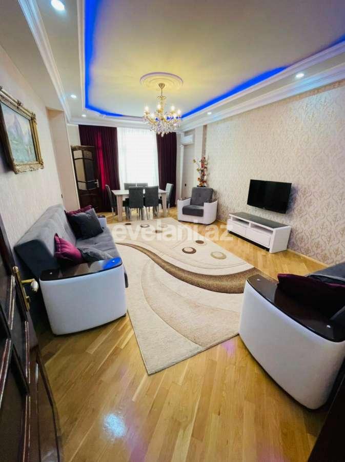 Sale, new building, 2 room, 60 m², Khalglar Doslugu m.