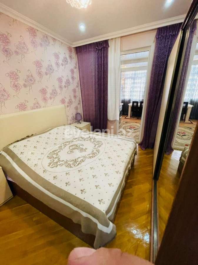 Sale, new building, 2 room, 60 m², Khalglar Doslugu m.