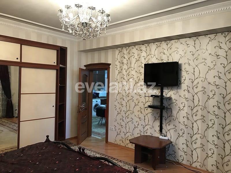 Satılır, yeni tikili, 3 otaqlı, 110 m², İnşaatçılar m.