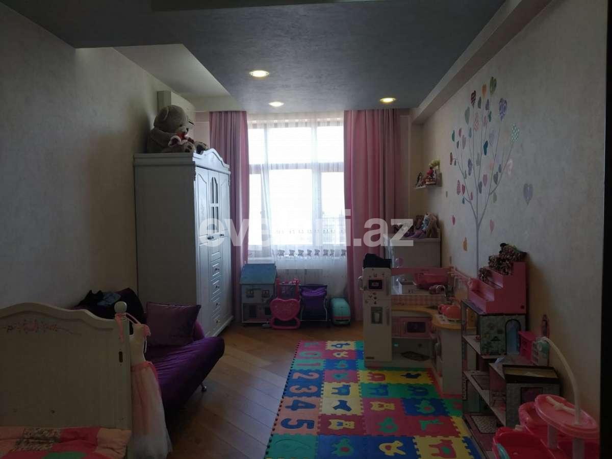 Satılır, yeni tikili, 6 otaqlı, 365 m², 28 may m.