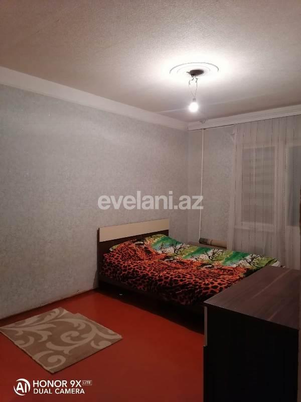 Satılır, köhnə tikili, 3 otaqlı, 75 m², İnşaatçılar m.