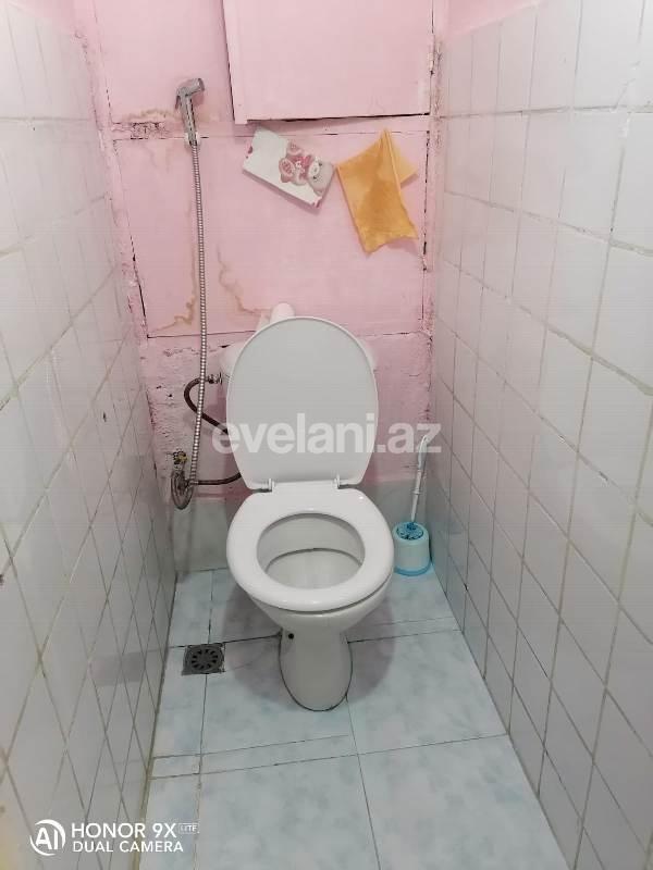 Satılır, köhnə tikili, 3 otaqlı, 75 m², İnşaatçılar m.