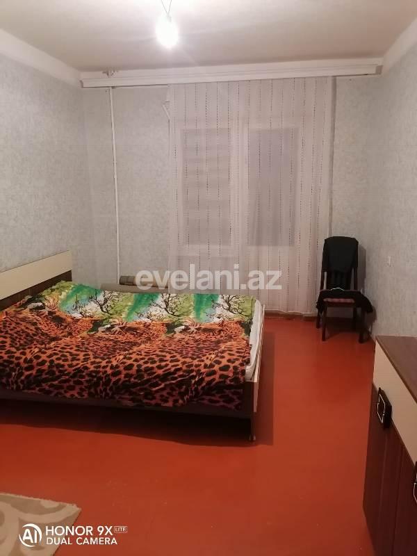 Satılır, köhnə tikili, 3 otaqlı, 75 m², İnşaatçılar m.