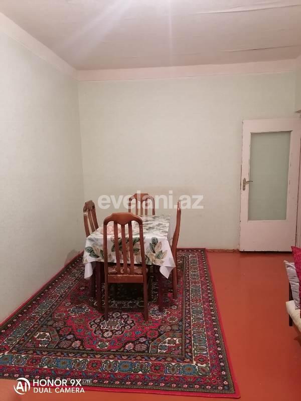Satılır, köhnə tikili, 3 otaqlı, 75 m², İnşaatçılar m.