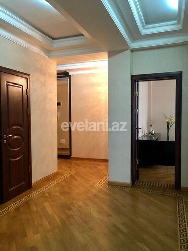 Satılır, yeni tikili, 3 otaqlı, 280 m², Elmlər Akademiyası m.