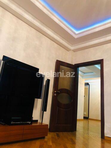 Satılır, yeni tikili, 3 otaqlı, 280 m², Elmlər Akademiyası m.