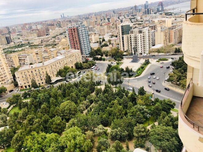 Satılır, yeni tikili, 3 otaqlı, 280 m², Elmlər Akademiyası m.