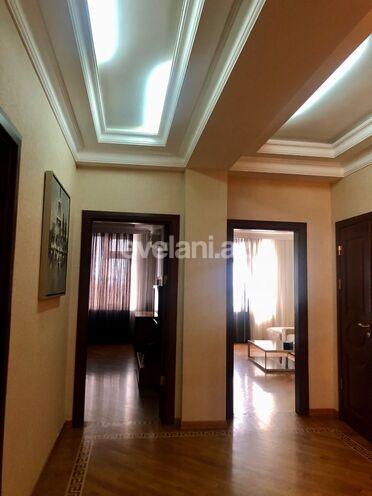 Satılır, yeni tikili, 3 otaqlı, 280 m², Elmlər Akademiyası m.