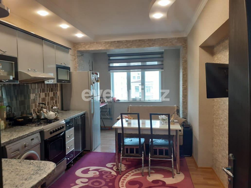 Satılır, yeni tikili, 3 otaqlı, 110 m², İnşaatçılar m.