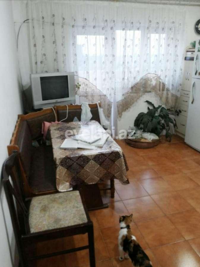 Satılır, köhnə tikili, 3 otaqlı, 115 m², 9-cu mikrorayon q.