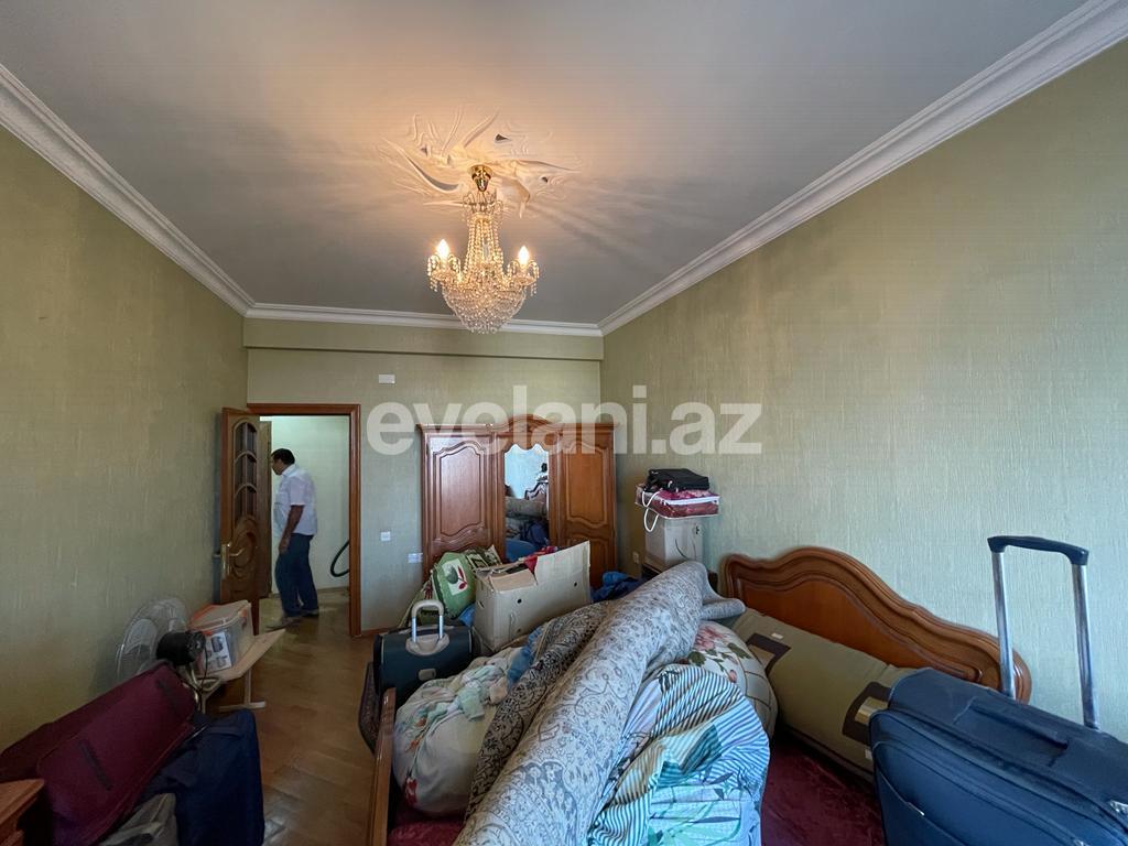 Satılır, yeni tikili, 2 otaqlı, 98 m², 8 Noyabr m.