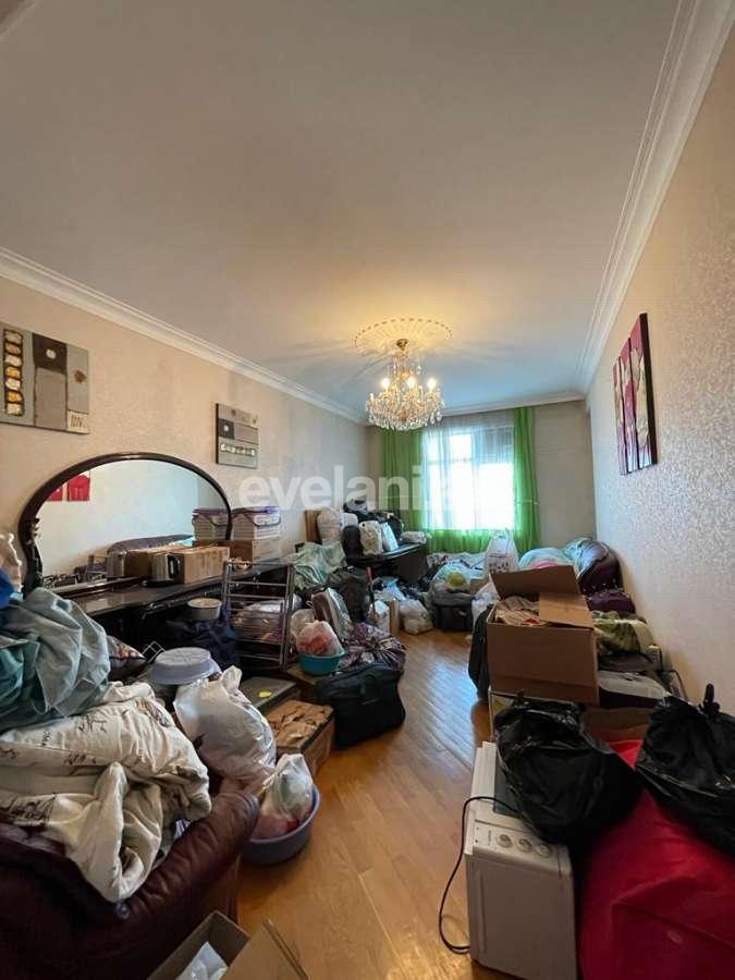 Satılır, yeni tikili, 2 otaqlı, 98 m², 8 Noyabr m.