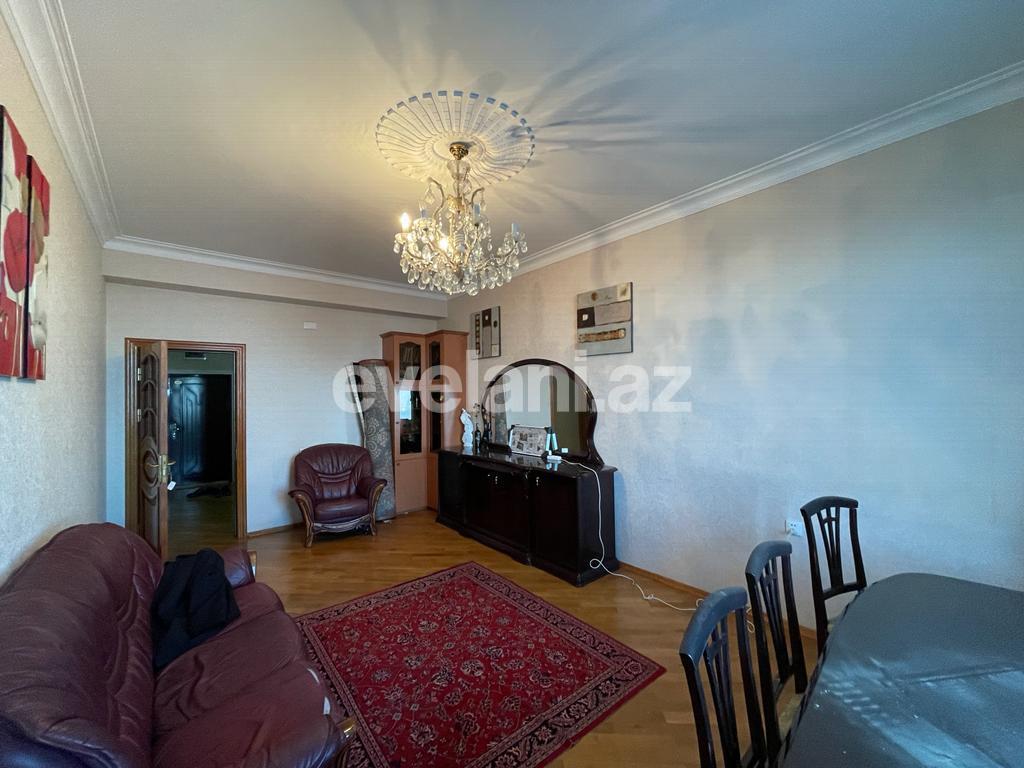 Satılır, yeni tikili, 2 otaqlı, 98 m², 8 Noyabr m.