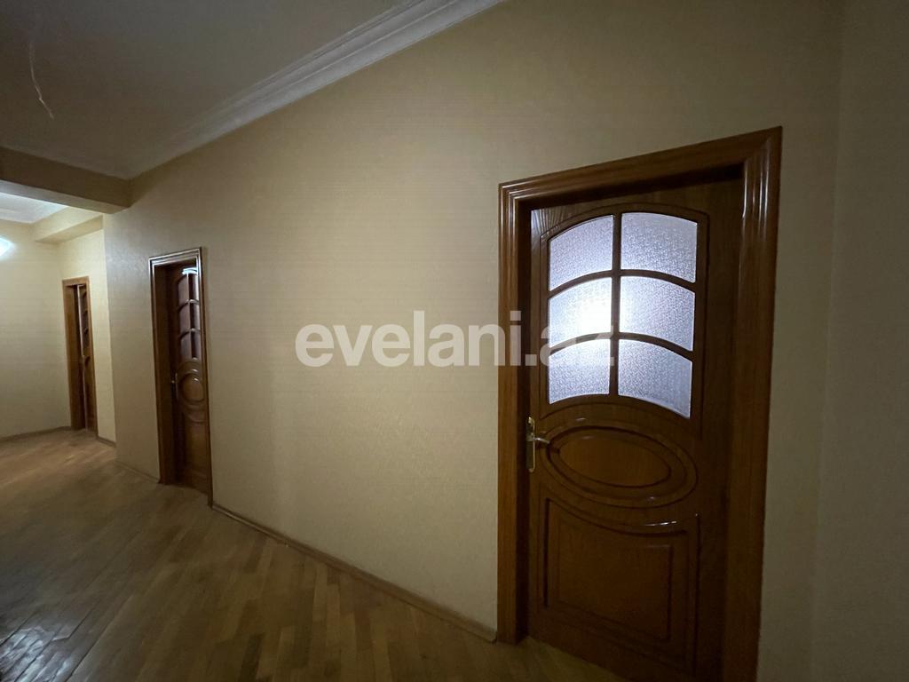 Satılır, yeni tikili, 2 otaqlı, 98 m², 8 Noyabr m.