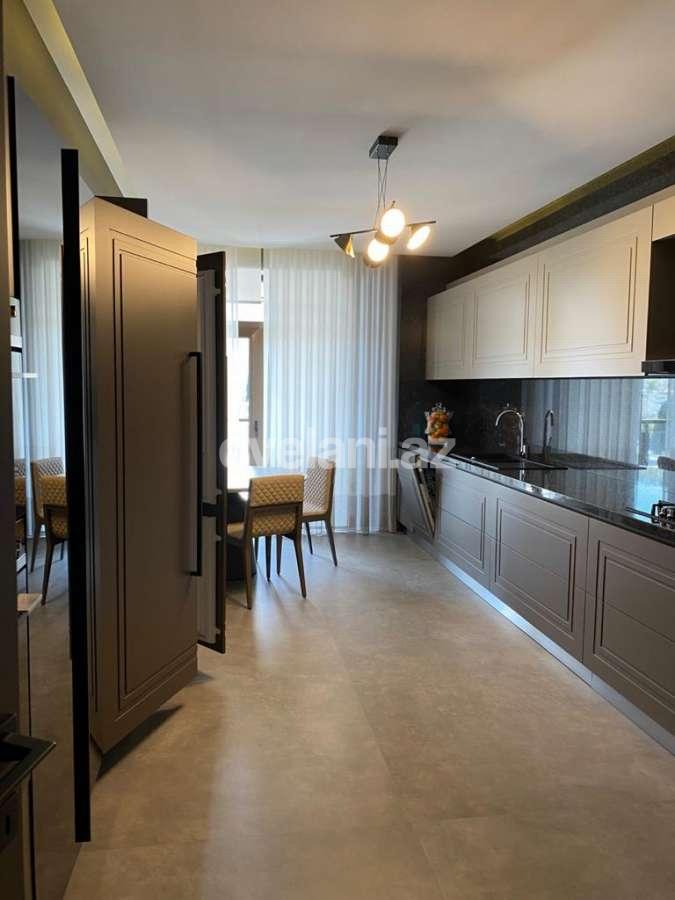 Satılır, yeni tikili, 4 otaqlı, 255 m², Elmlər Akademiyası m.