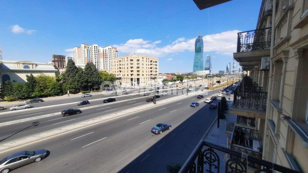 Satılır, köhnə tikili, 3 otaqlı, 92 m², Nəriman Nərimanov m.