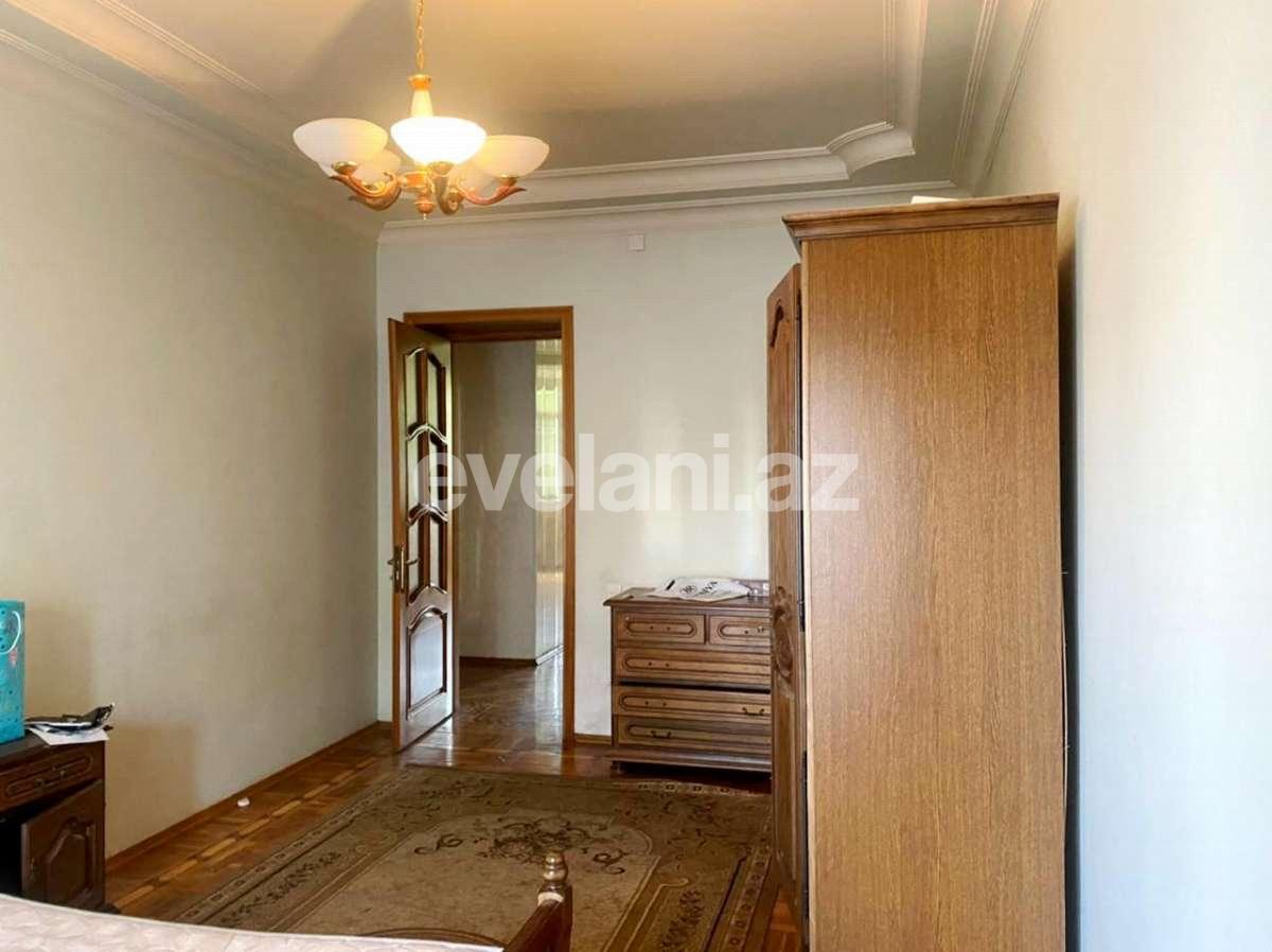 Satılır, köhnə tikili, 3 otaqlı, 70 m², Elmlər Akademiyası m.