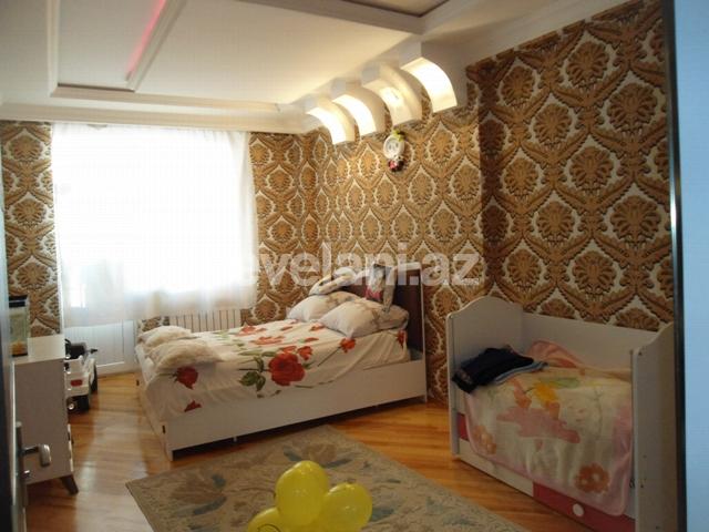 Satılır, yeni tikili, 3 otaqlı, 132 m², İnşaatçılar m.