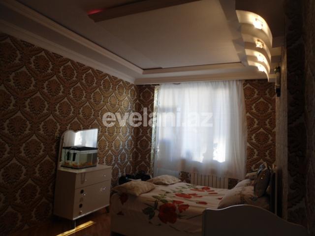 Satılır, yeni tikili, 3 otaqlı, 132 m², İnşaatçılar m.