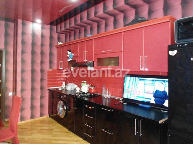 Satılır, yeni tikili, 3 otaqlı, 132 m², İnşaatçılar m.