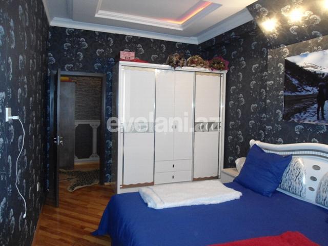 Satılır, yeni tikili, 3 otaqlı, 132 m², İnşaatçılar m.