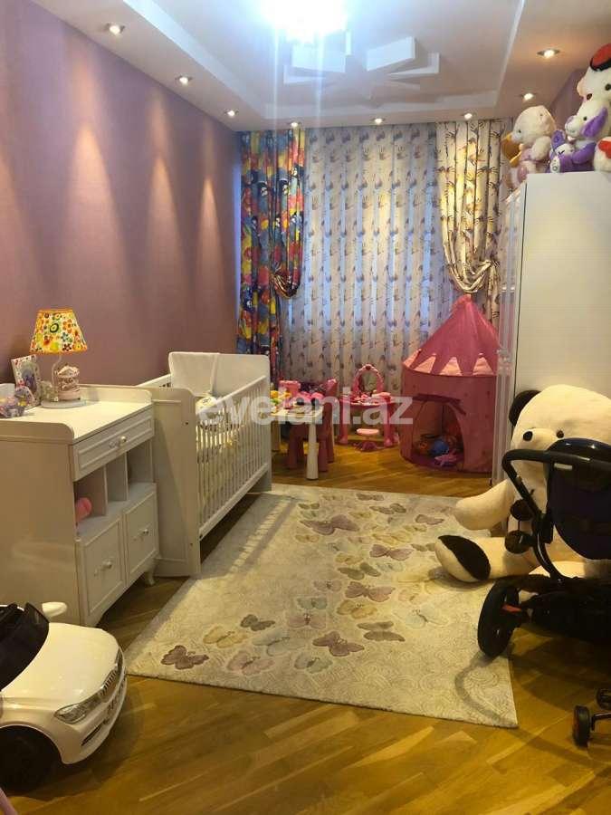 Satılır, yeni tikili, 3 otaqlı, 128 m², Həzi Aslanov m.