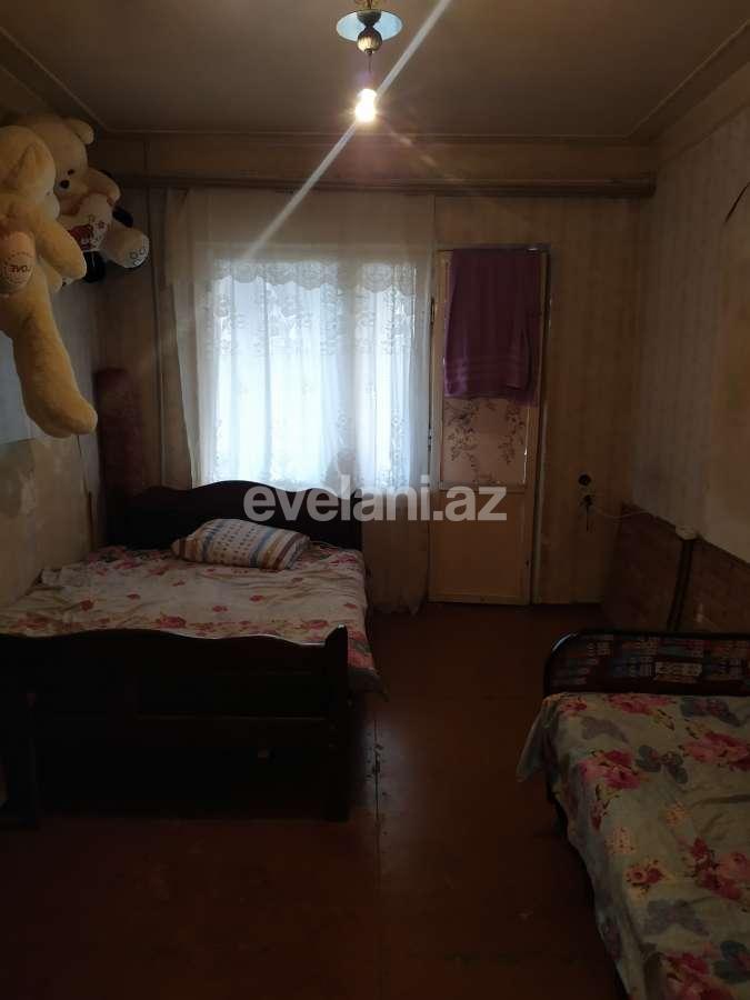 Satılır, köhnə tikili, 2 otaqlı, 60 m², Qara Qarayev m.