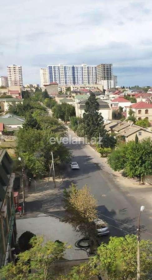 Satılır, köhnə tikili, 2 otaqlı, 60 m², Qara Qarayev m.