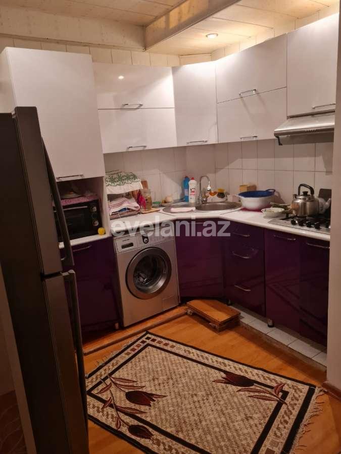 Satılır, köhnə tikili, 4 otaqlı, 102 m², İnşaatçılar m.