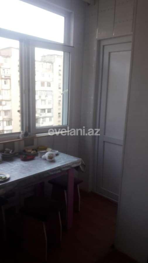 Satılır, köhnə tikili, 4 otaqlı, 102 m², İnşaatçılar m.