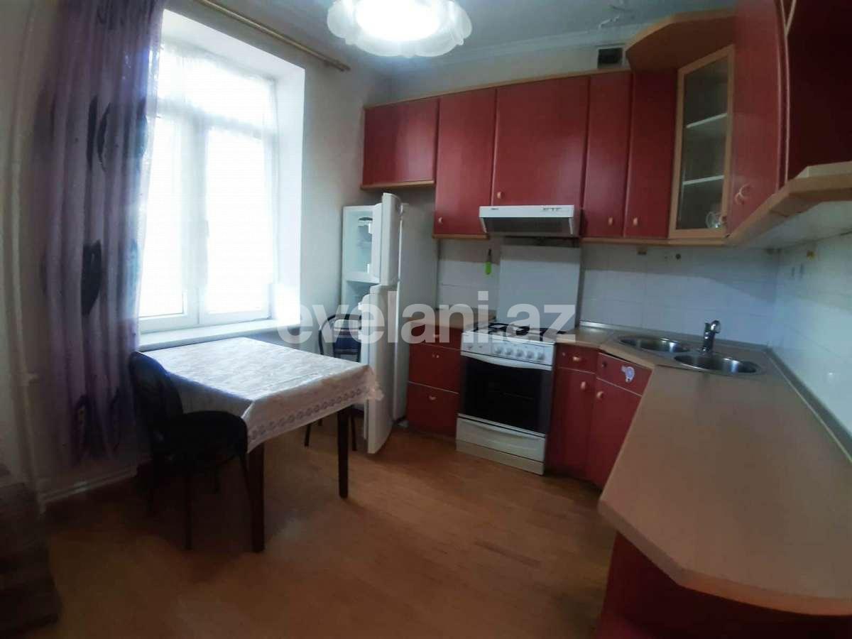 Satılır, köhnə tikili, 2 otaqlı, 60 m², Elmlər Akademiyası m.