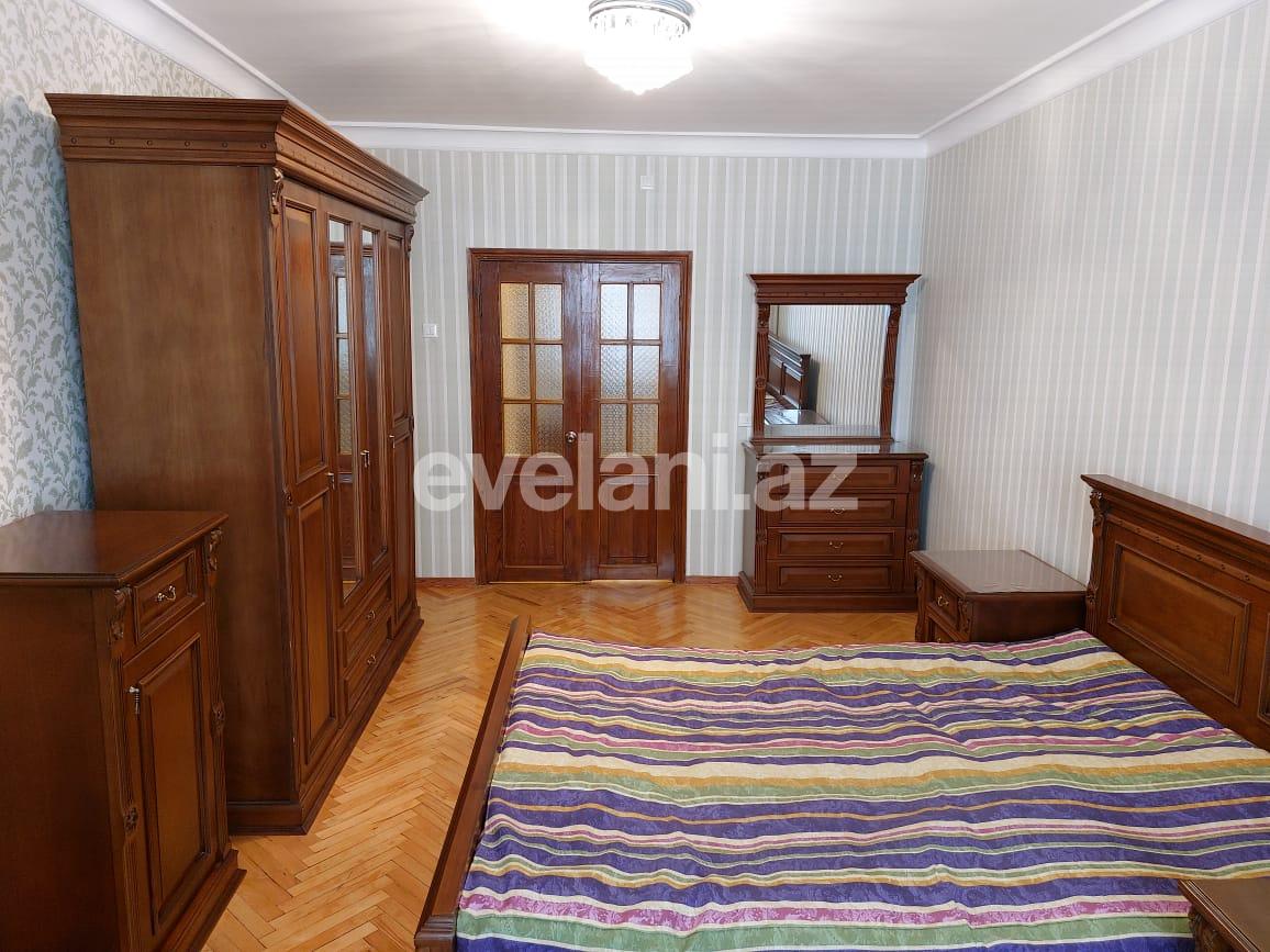 Rent, old building, 3 room, 115 m², Nasimi r.