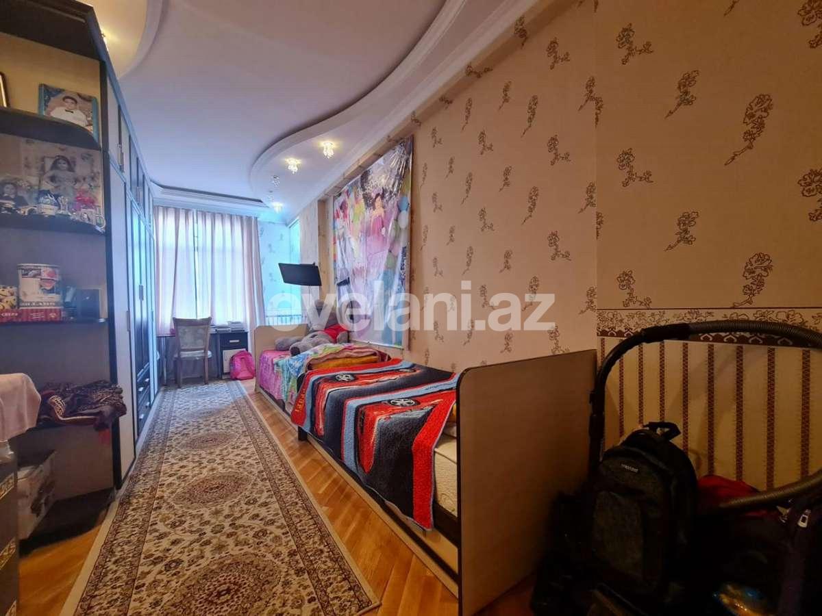 Satılır, yeni tikili, 3 otaqlı, 140 m², 8 Noyabr m.