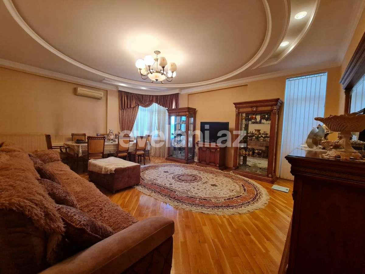 Satılır, yeni tikili, 3 otaqlı, 140 m², 8 Noyabr m.