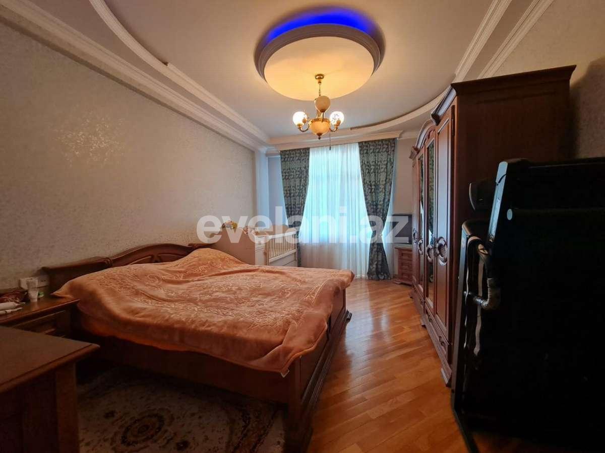 Satılır, yeni tikili, 3 otaqlı, 140 m², 8 Noyabr m.