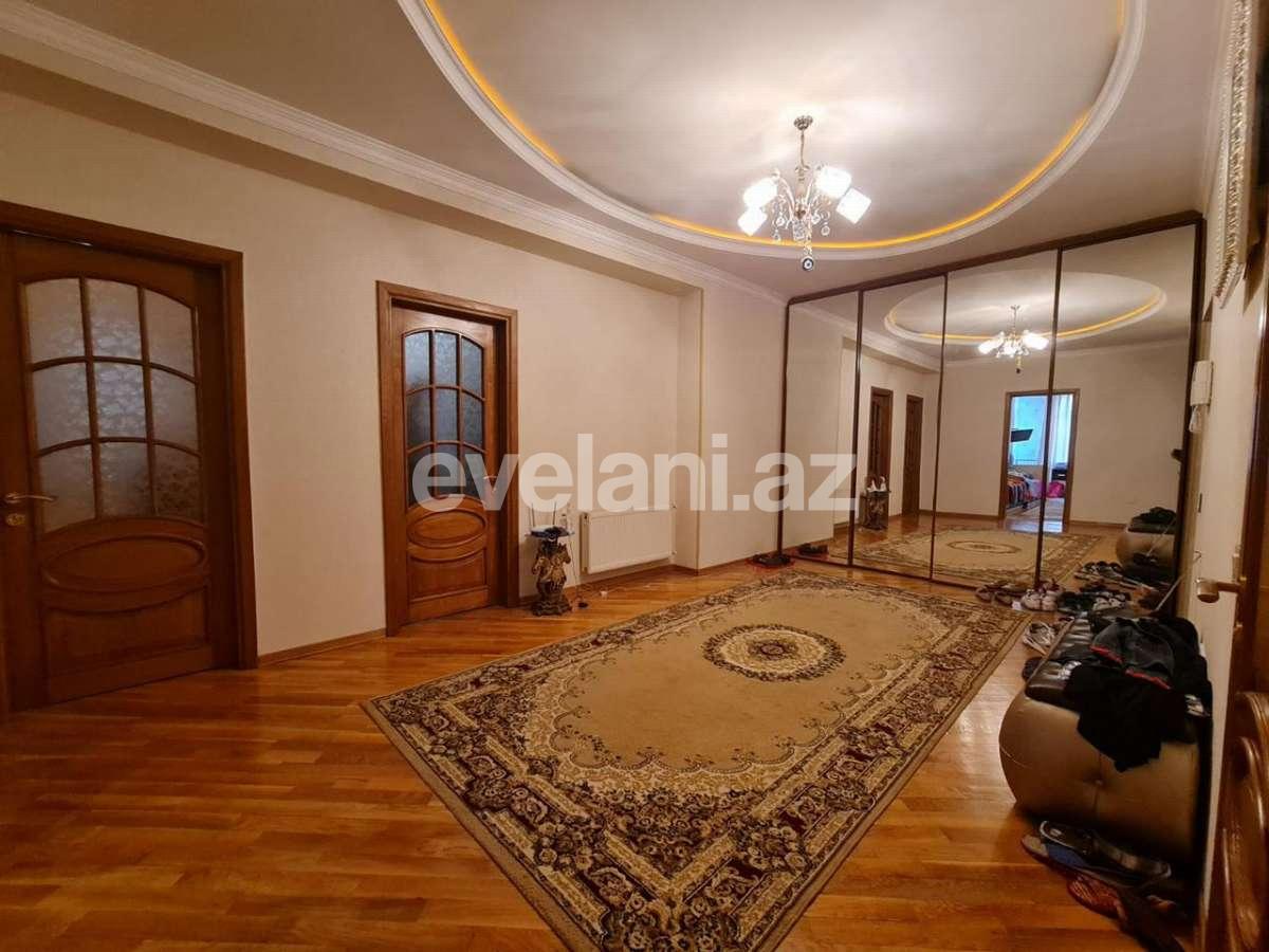 Satılır, yeni tikili, 3 otaqlı, 140 m², 8 Noyabr m.