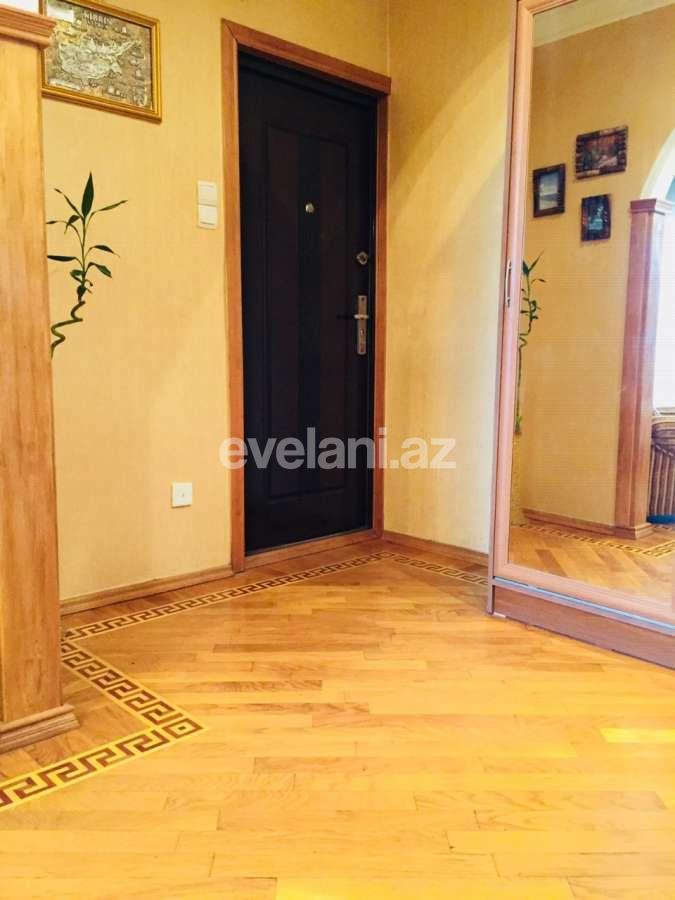 Satılır, köhnə tikili, 4 otaqlı, 100 m², Xalqlar Dostluğu m.