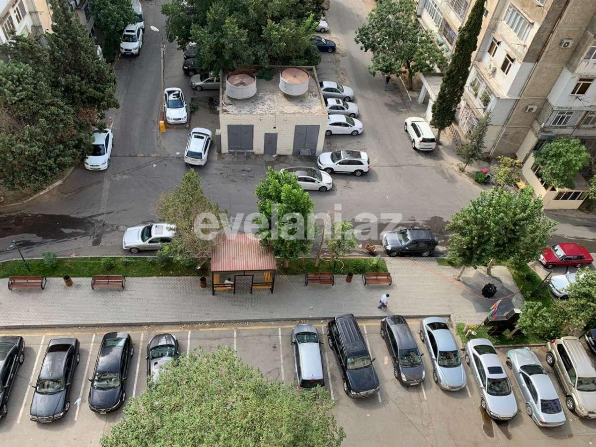 Satılır, köhnə tikili, 4 otaqlı, 100 m², Xalqlar Dostluğu m.