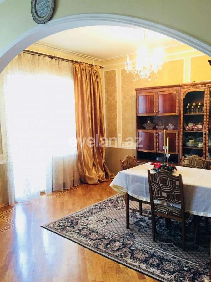 Satılır, köhnə tikili, 4 otaqlı, 100 m², Xalqlar Dostluğu m.