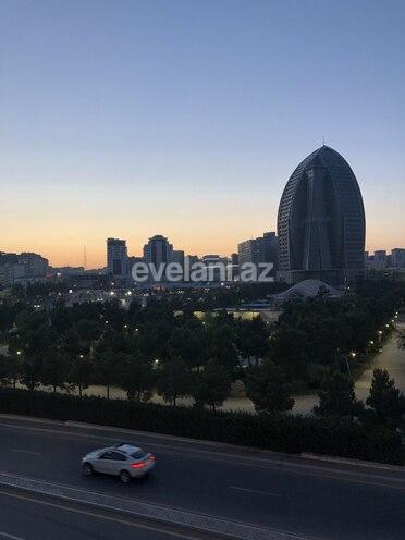 Sale, new building, 3 room, 165 m², Khatai r.