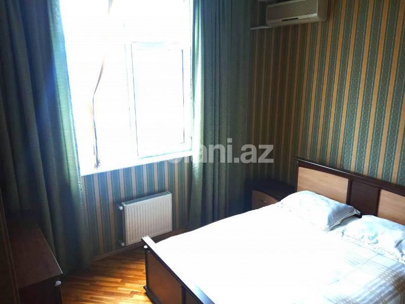 Satılır, yeni tikili, 6 otaqlı, 220 m², 3-cü mikrorayon q.