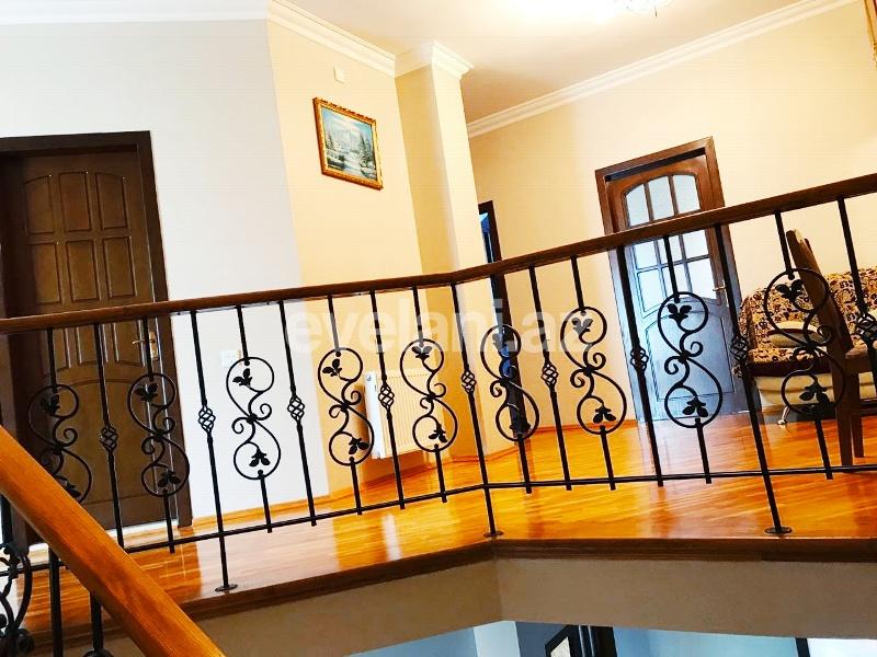 Satılır, yeni tikili, 6 otaqlı, 220 m², 3-cü mikrorayon q.