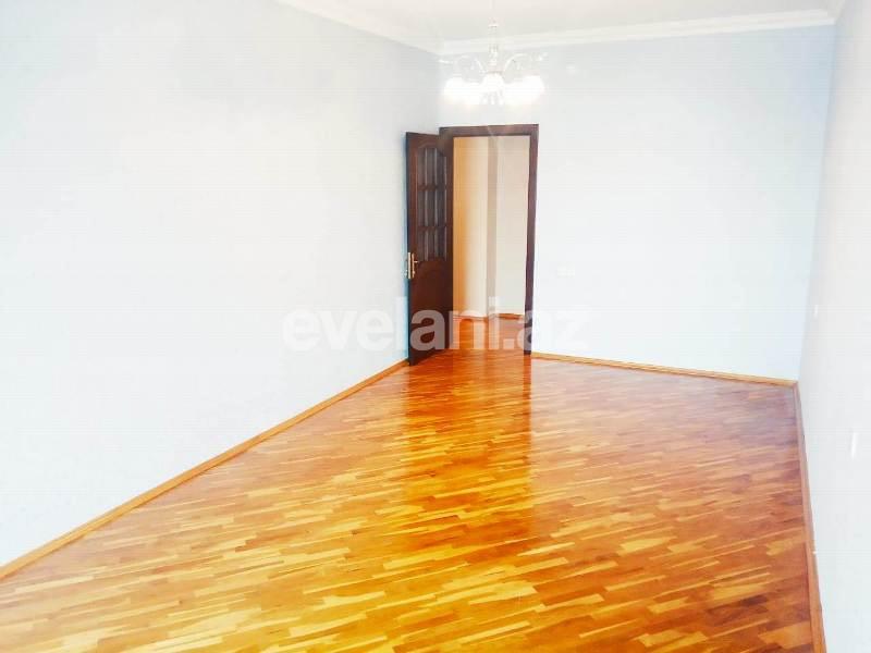 Satılır, yeni tikili, 6 otaqlı, 220 m², 3-cü mikrorayon q.