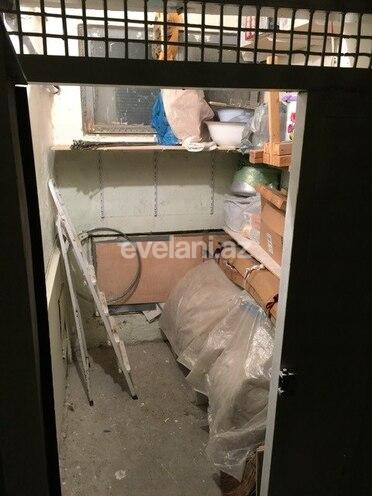 Sale, old building, 4 room, 125 m², Baku, Binagadi r, Azadlig prospekti m.